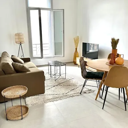 T2 Centre - Cosy Proche Palais Apartment